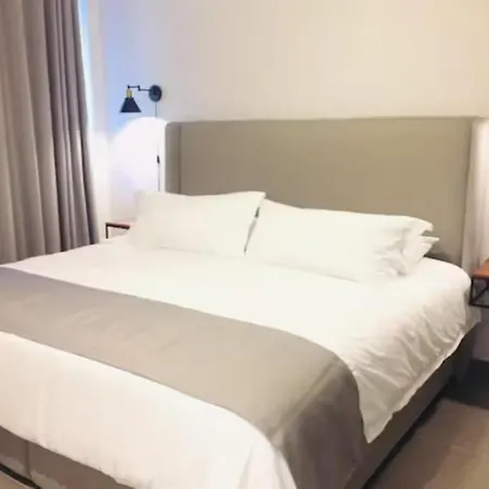 Urban Gran Plaza-3
