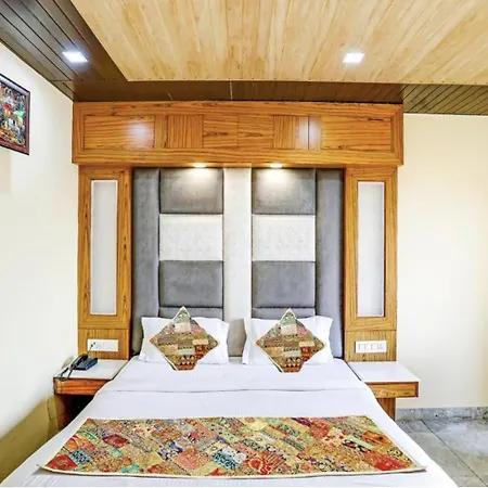 Hotel Woods View - Mall Road-2