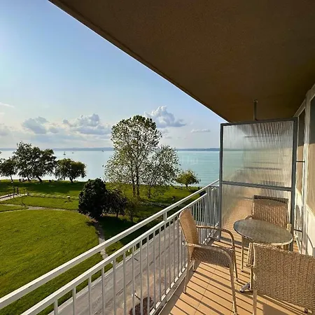 Plazs Hotel Siofok-2