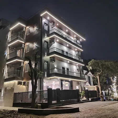 Emerald Suites-2