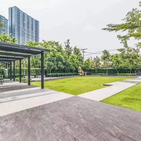 Condo In Bangkok With Swimming Pool Near Malls And Train-2