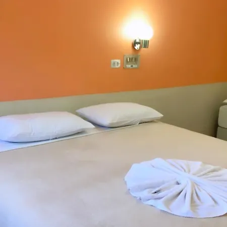 Hotel Vale Dos Ipes-3