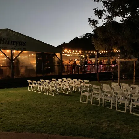 Bunya Mountains Tavern-2