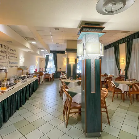 Tisza Sport Hotel-3