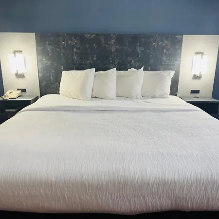 Fairbridge Inn & Suites Cleburne-3
