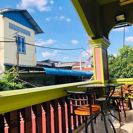 Golden Papaya Guesthouse-3