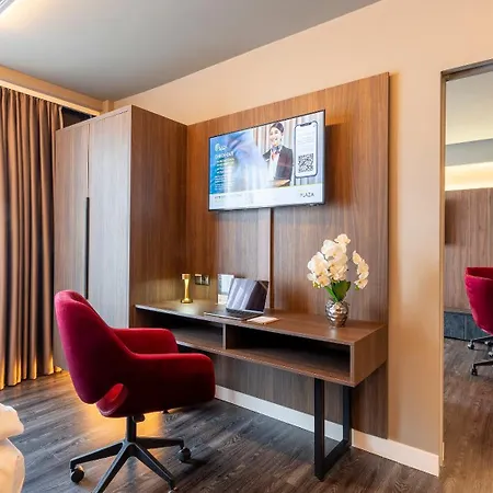 Plaza Premium Heidelberg-2