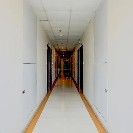 Collection O Hotel Ace-3