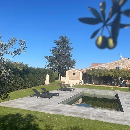 Les Mazets Du Pas-2
