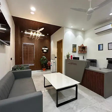 Hotel Sky Way Inn-3