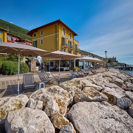 Lake Front Hotel Brenzone-2