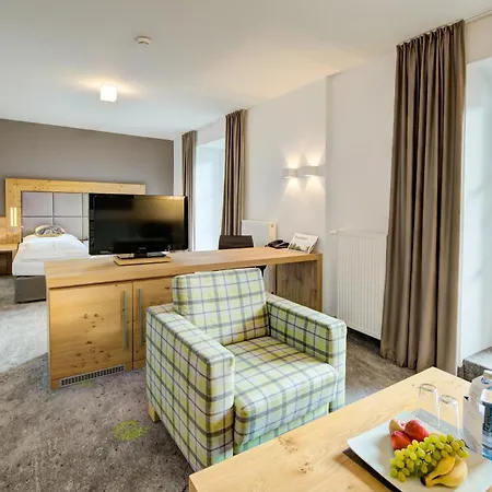 Hotel Gut Brandlhof-2