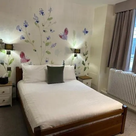 The Fitzrovia Belle Hotel-2