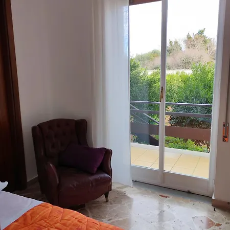 Giardino Delle Arance Luxury Rooms-3