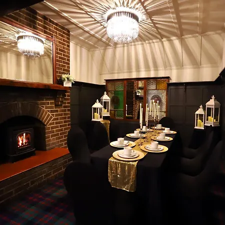 Abbotsford Hotel-3