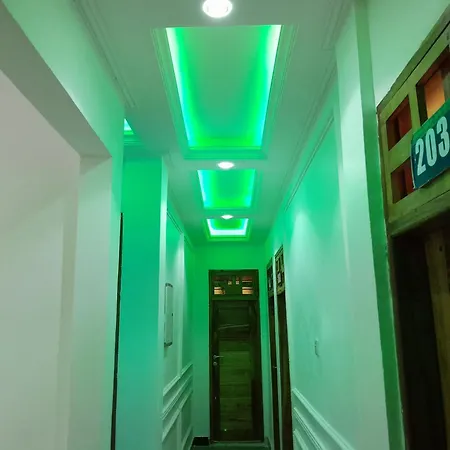Valley Breeze Hotel-2