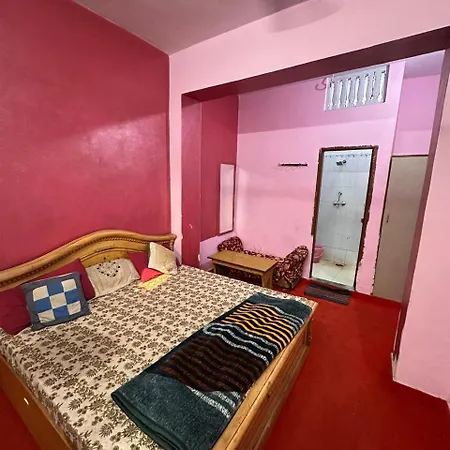 Chandra Guest House-2