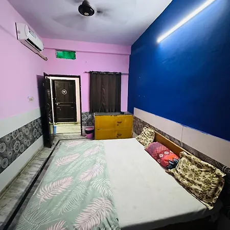 Chandra Guest House-3