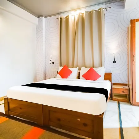 Collection O Hotel Urban Stays-2