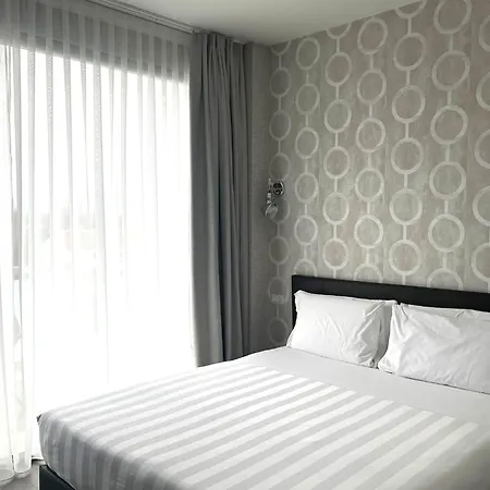Hotel Napoleon-2