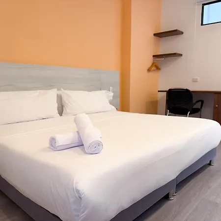 Hotel Apartamentos Regency La Feria-3