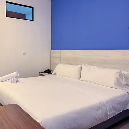 Hotel Apartamentos Regency La Feria-3