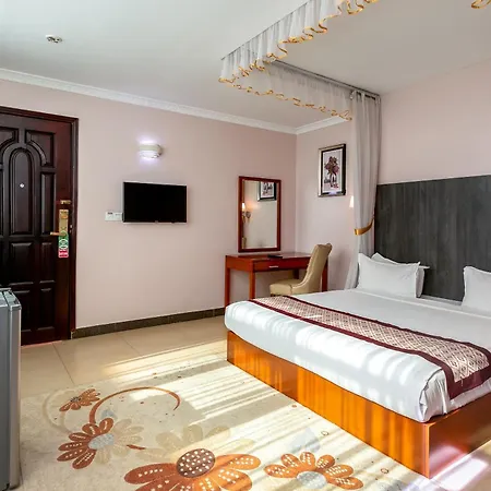 Russell Hotel-2