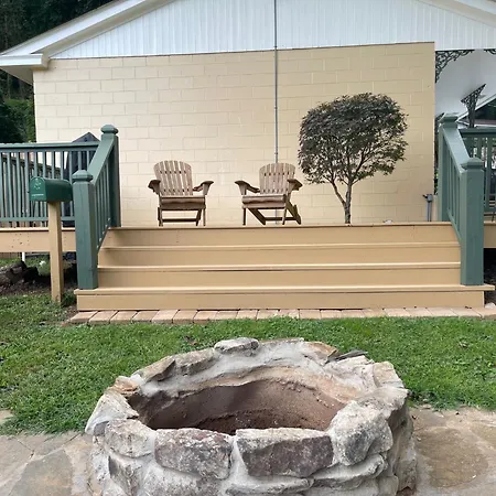 Mountain Aire Cottages, Inn & Glamping-2