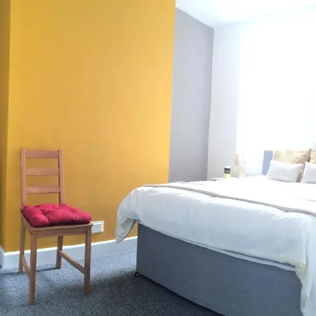 Crewe Rooms @ 97 Edleston Road-3