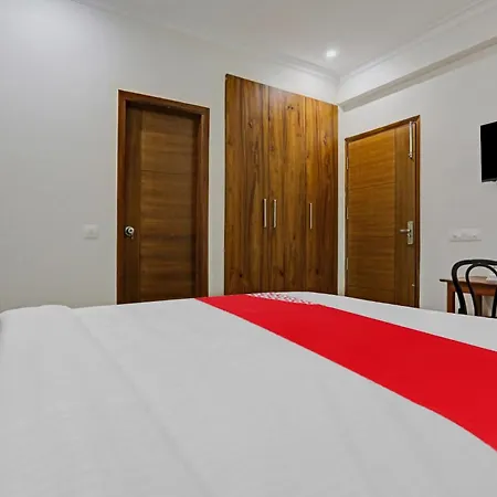 Hotel O Unicorn Rooms Near Omaxe Celebration Mall-3