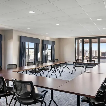 Courtyard By Marriott Milwaukee Brookfield At Poplar Creek-2