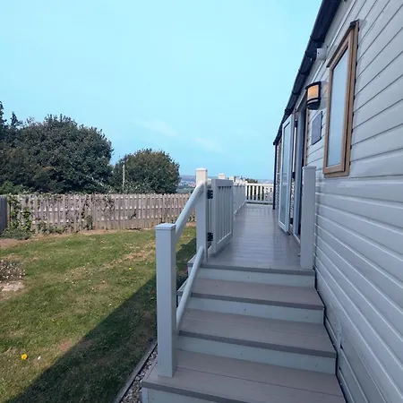 Bright And Comfortable Holiday Home Swanage Pet Free Bayview Holiday Park-2