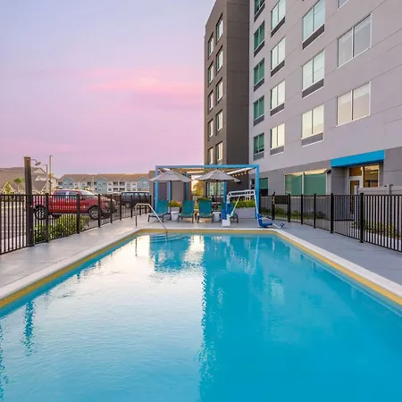 Tru By Hilton Panama City Beach-3
