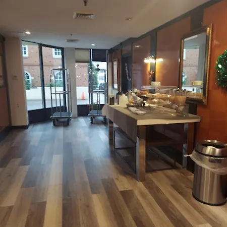 Stamford Suites (Adults Only)-3