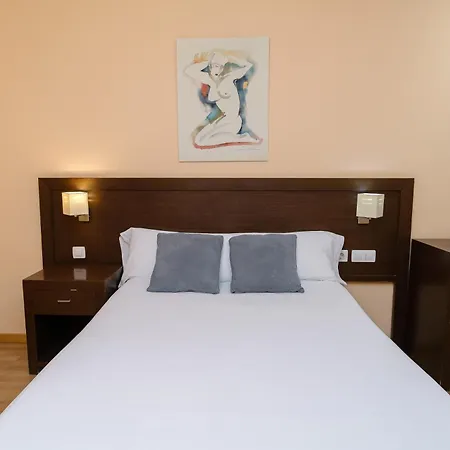 Hostal Acanto-3