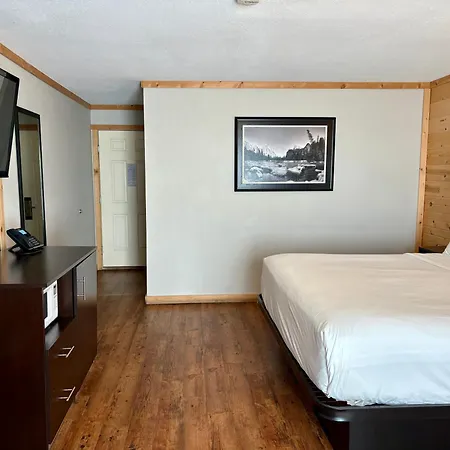 Americas Best Value Inn Wall-3