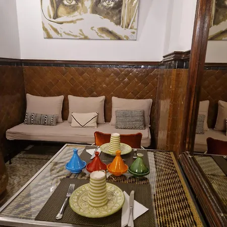 Riad Les Nuits De Marrakech-2