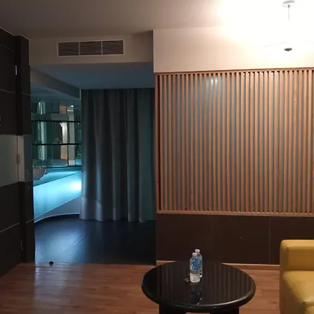 Ramada By Wyndham Mexico City Santa Fe-2