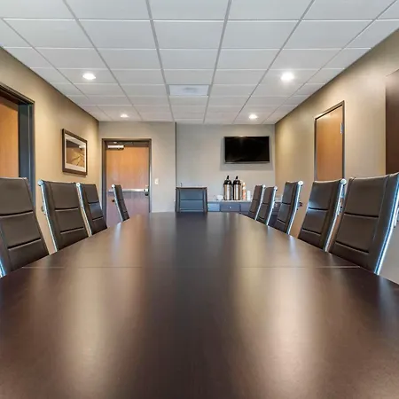 Comfort Suites Bridgeport - Clarksburg-3