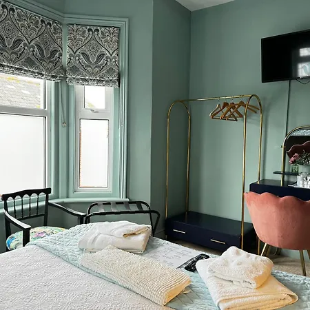 The Townhouse 101-2