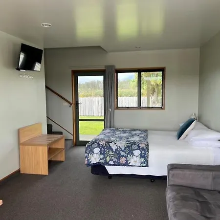 Haast Beach Motel-2