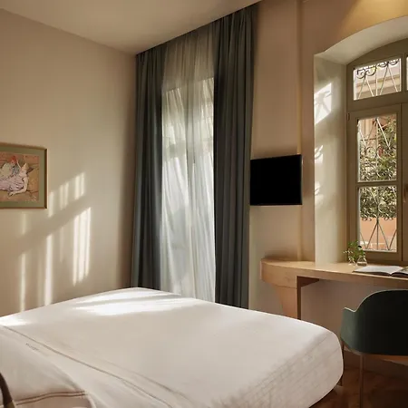 Domus Blanc Boutique Hotel-3