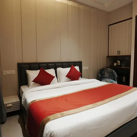 Hotel Moon Inn Just 2 Min Walk From Golden Temple & Jallianwala Bagh-2
