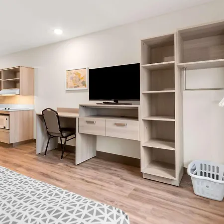 Woodspring Suites Pensacola West-3