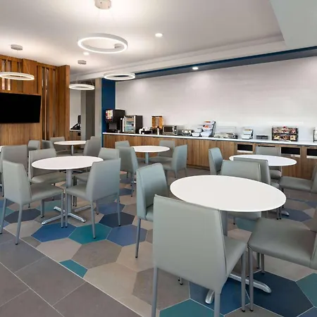 Microtel Inn & Suites By Wyndham Olive Branch-2