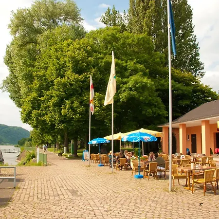 Neubert`s Gasthaus am Rhein-3