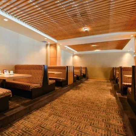 Edmonton Hotel & Convention Center Edmonton-3