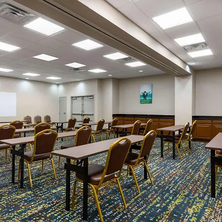 Hampton Inn & Suites Woodward-2