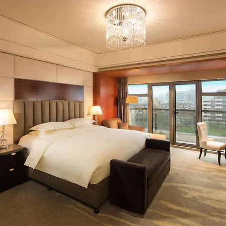 Wyndham Grand Plaza Royale Hangzhou-3