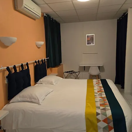 Carry Hotel-3